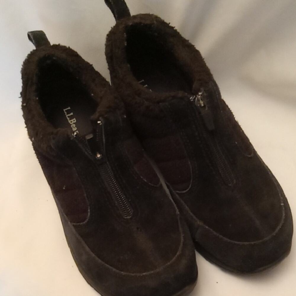 L.L. Bean Women's Size 9 Black Suede Slip-On Loafers. Athleisure ,Comfy,